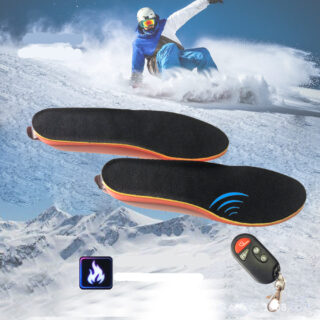 Semelle chauffante télécommander avec un homme qui fait du snowboard dans la neige