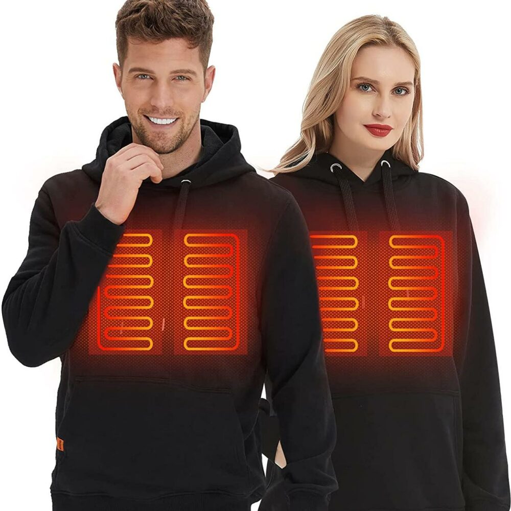 Photo d'un homme et une femme portant un sweat à capuche noir chauffant.